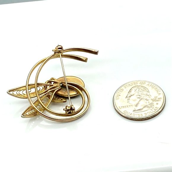 Vintage Jade Cabochon Brooch with Filigree Gold Tone, Elegant MCM Pin - Picture 4 of 4